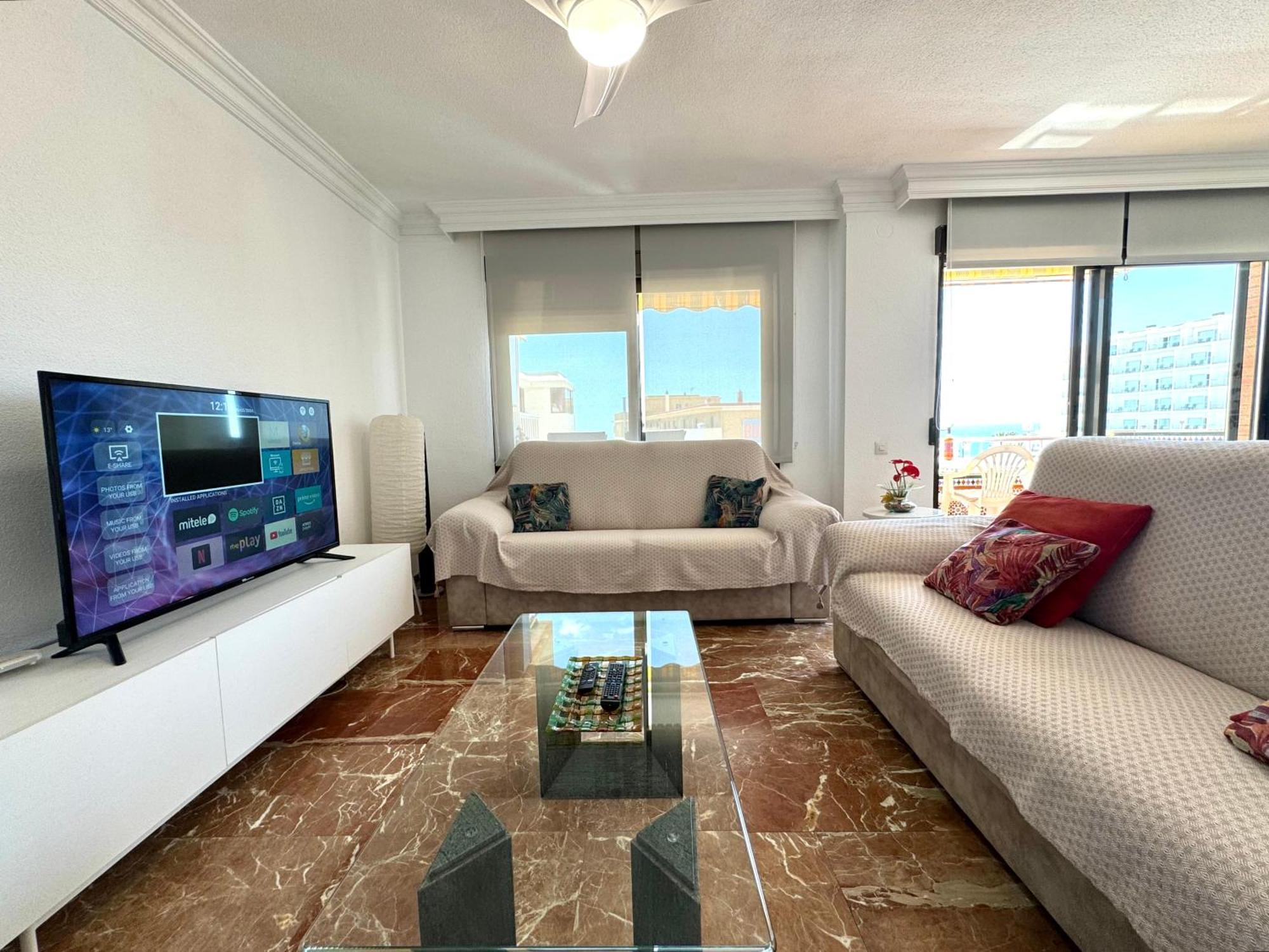 شقة La Carihuela A 150 Metros De La Playa Con Espectaculares Vistas توريمولينوس المظهر الخارجي الصورة